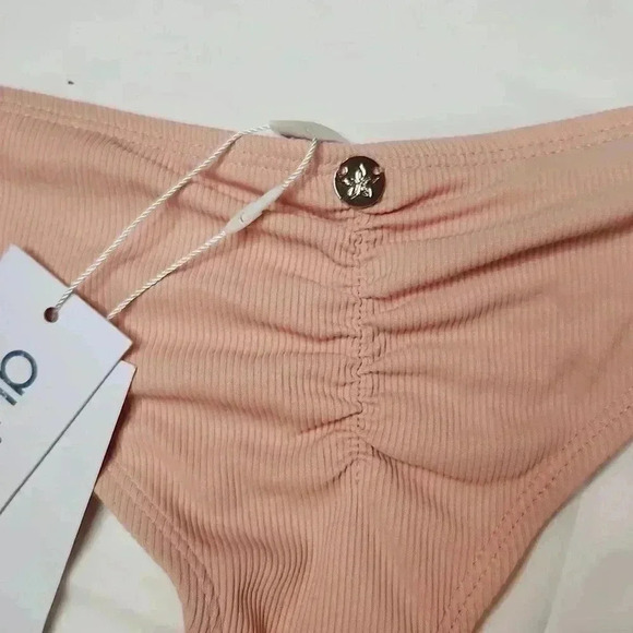 NWT Quintsoul bathsuit bottom Peach ๐ with scrunch bottom  NEVER WORN - Picture 4 of 5